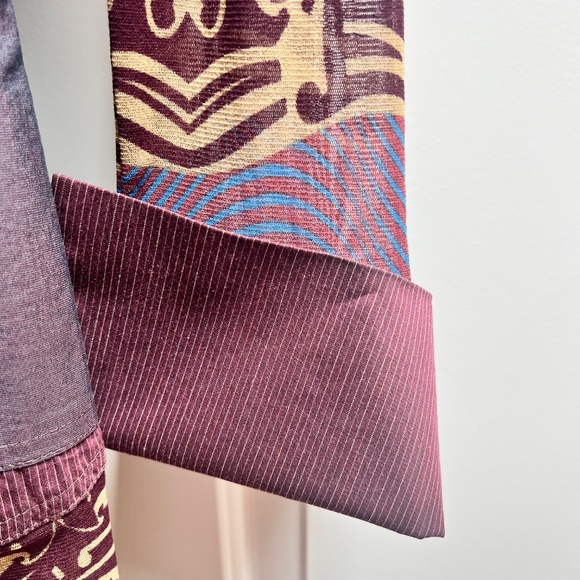 Save The Queen Size Medium - Picture 3 of 11